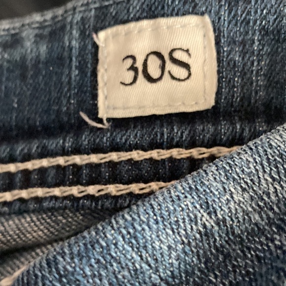 BKE Women's Blue Jeans with Embellished Pockets - Picture 7 of 9